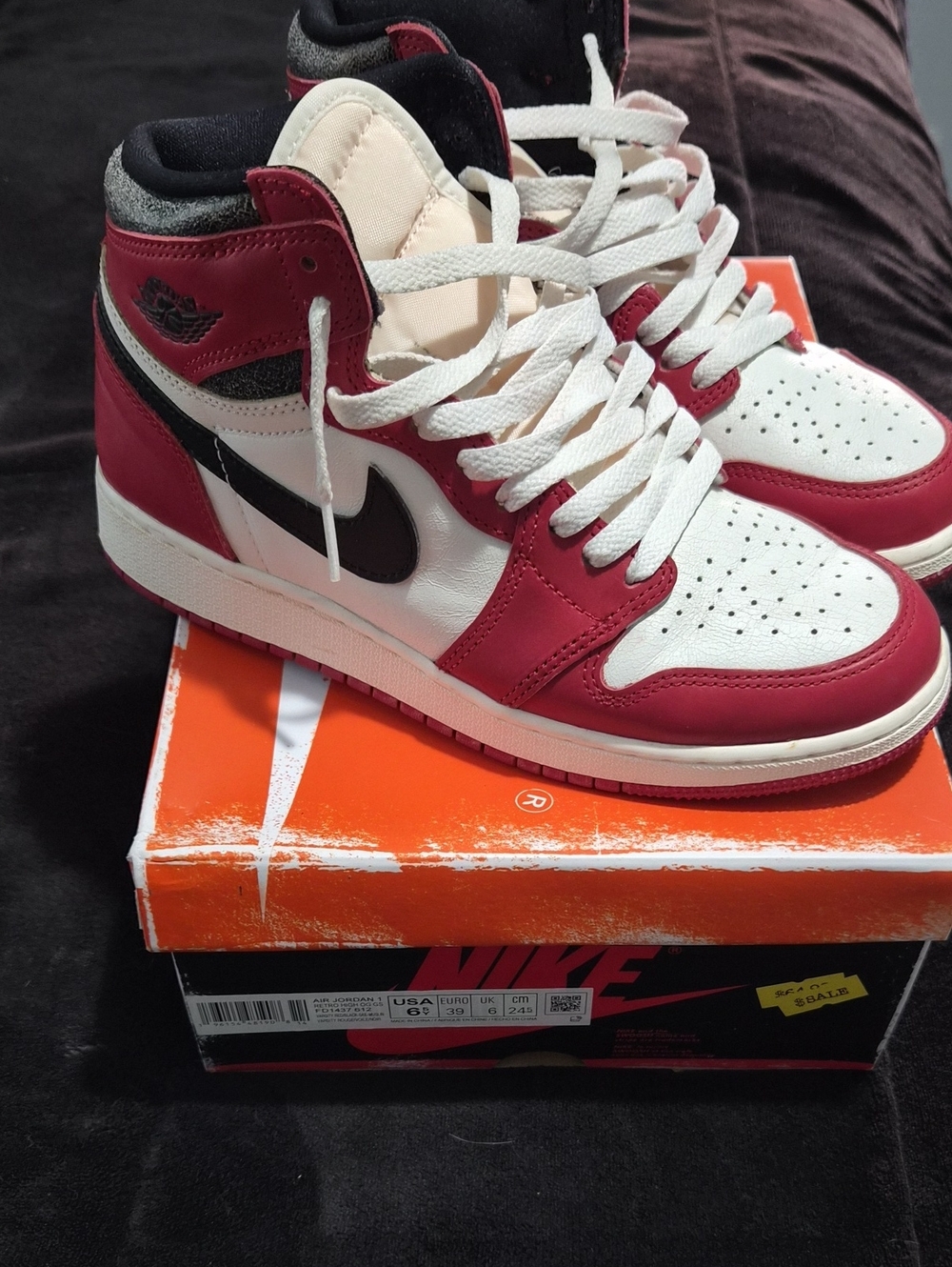 Nike Air Jordan 1 High OG - White/Red/Black